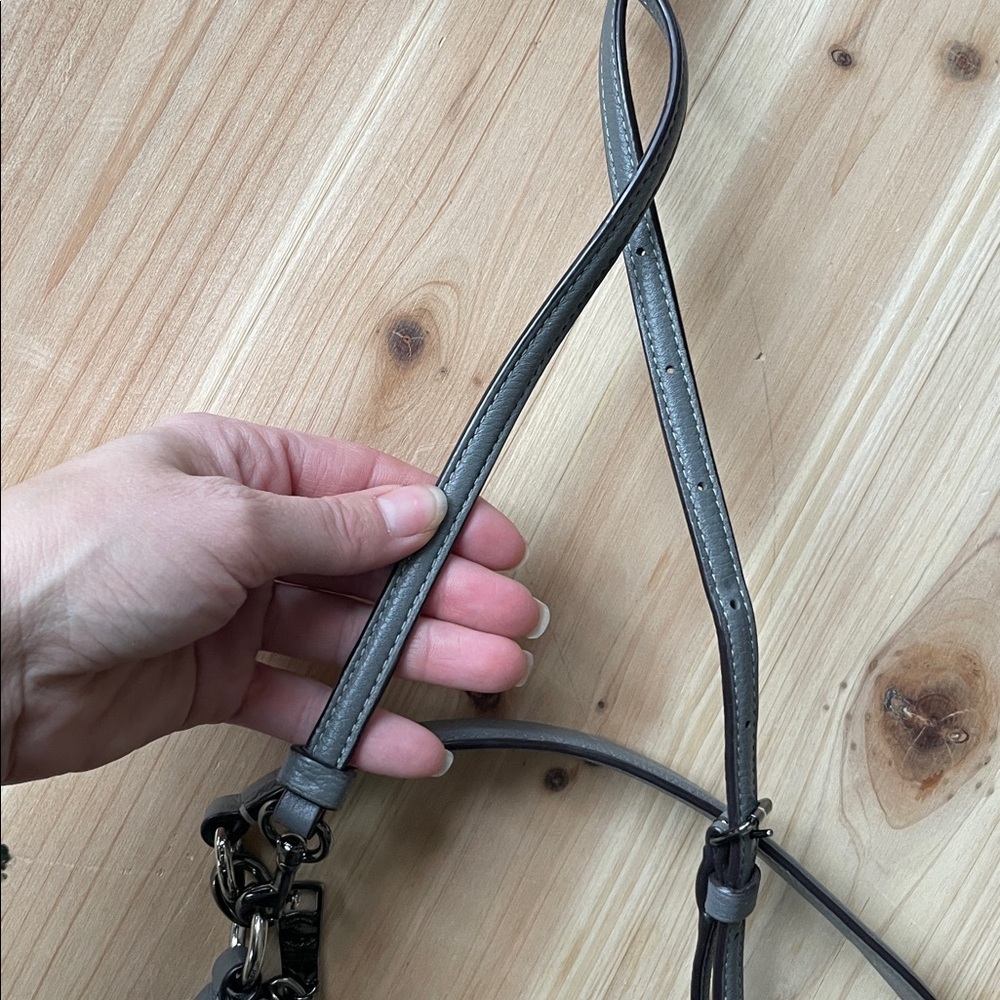 Coach Pebble Gray Leather Shoulder Bag - Picture 4 of 16